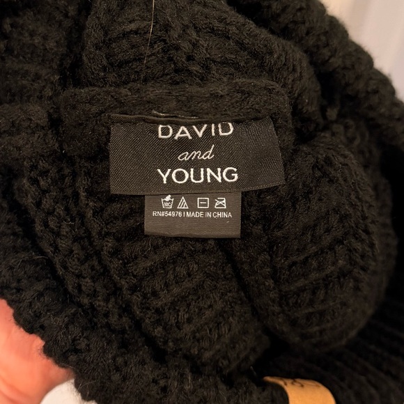 Winter hat - Picture 3 of 3